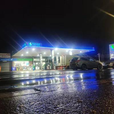 Deansbrook Garage