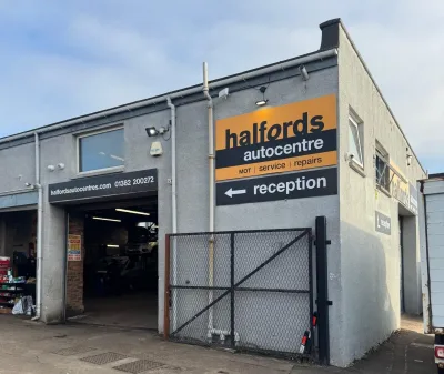 Halfords Autocentre