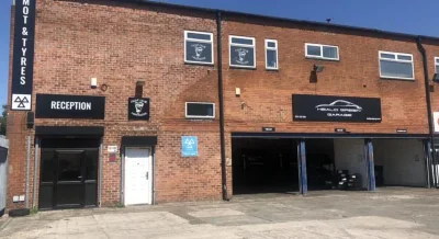 Heald Green Garage (Sharston)