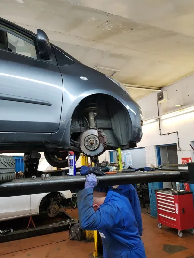 Hollis Road Garage