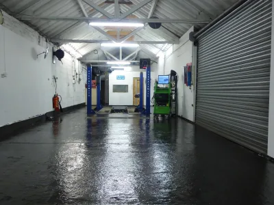iMot and Service Centre