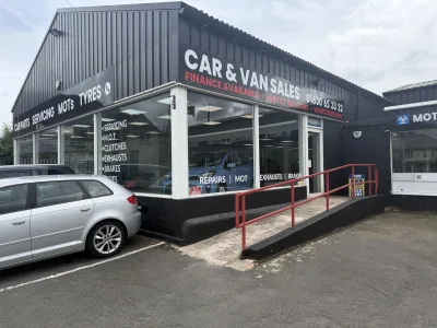 Corner Cars