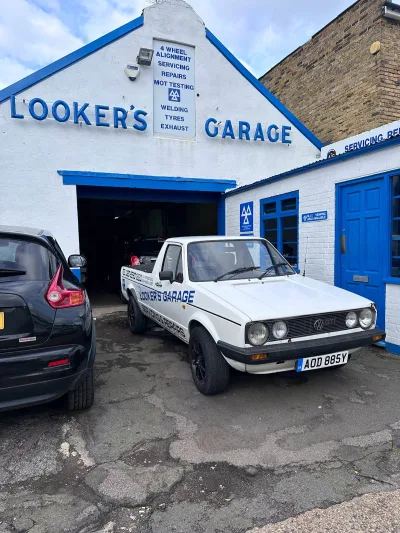 Looker's Garage