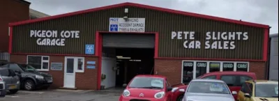 Pigeon Cote Garage