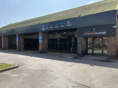 Halfords Autocentres
