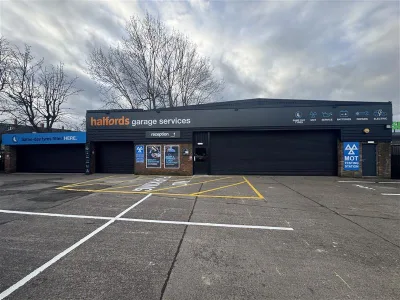 Halfords Garage Services Ashington