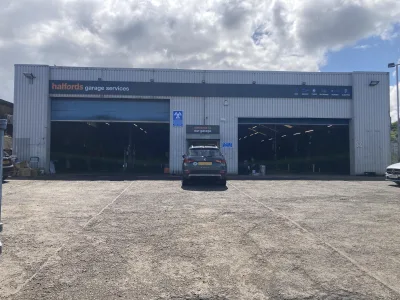 Halfords Garage Services Sighthill