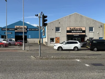 Halfords Autocentre Aberdeen (St Clair St)