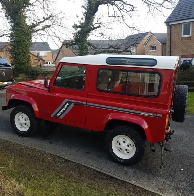 M L T Autos