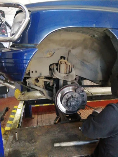 Kensington Motors M.o.t - Service - Repairs