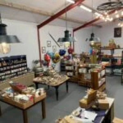 Holme Farm Dairies - Farm Shop