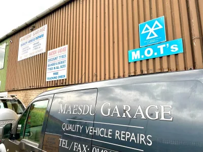 Maesdu Garage