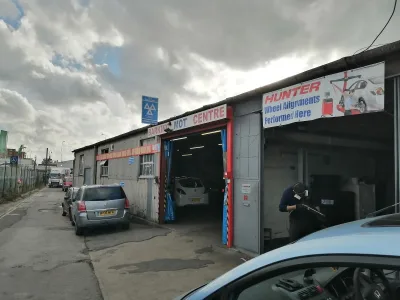 Barking M O T Centre
