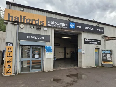 Halfords Autocentre