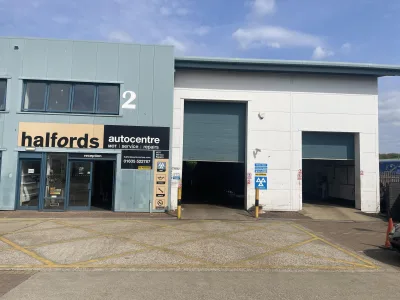 Halfords Autocentre
