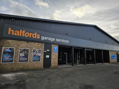 Halfords Autocentres