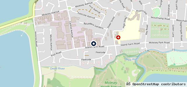Map showing the location of Deens Of Hampton Court